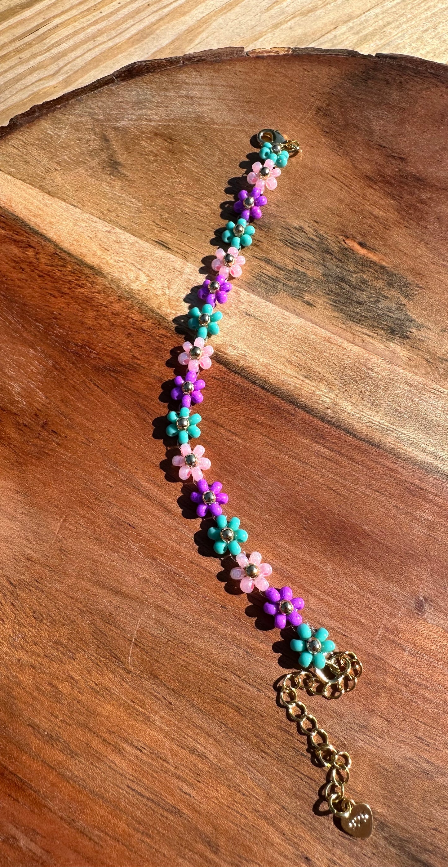 18k gold plated handmade bracelet with glass seed beads made flowers