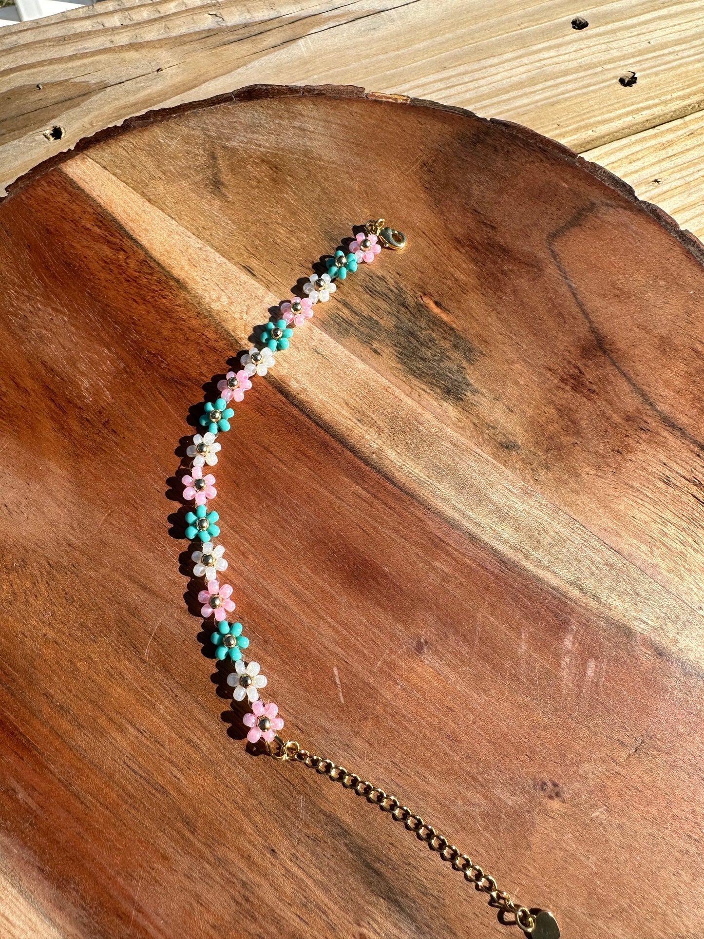18k gold plated handmade bracelet with glass seed beads made flowers