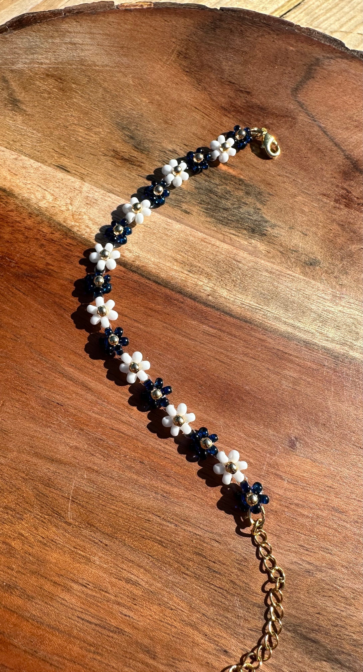 18k gold plated handmade bracelet with glass seed beads made flowers
