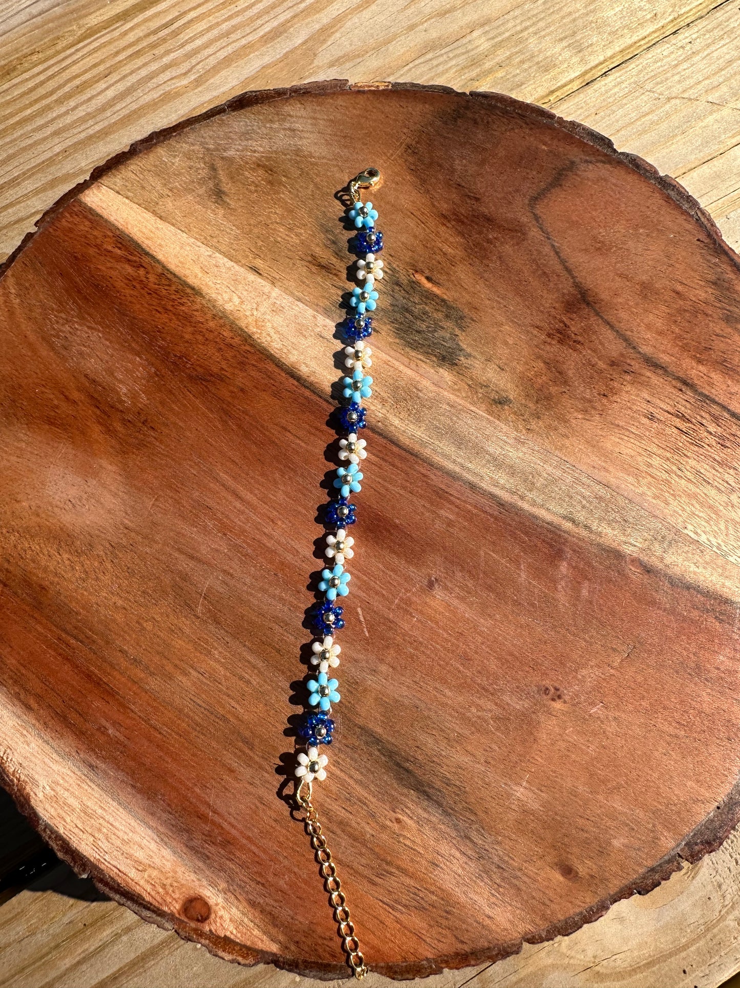 18k gold plated handmade bracelet with glass seed beads made flowers