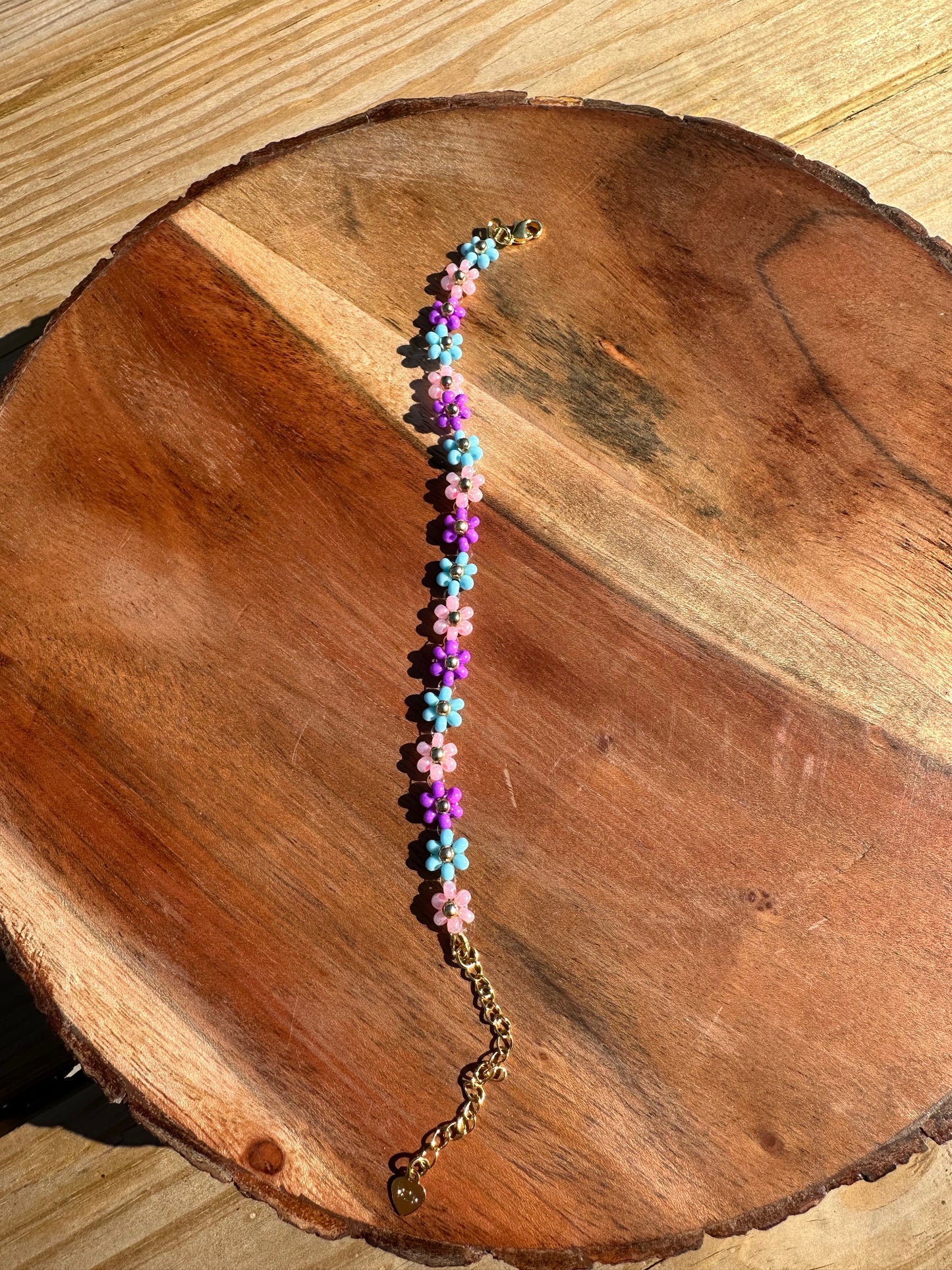 18k gold plated handmade bracelet with glass seed beads made flowers