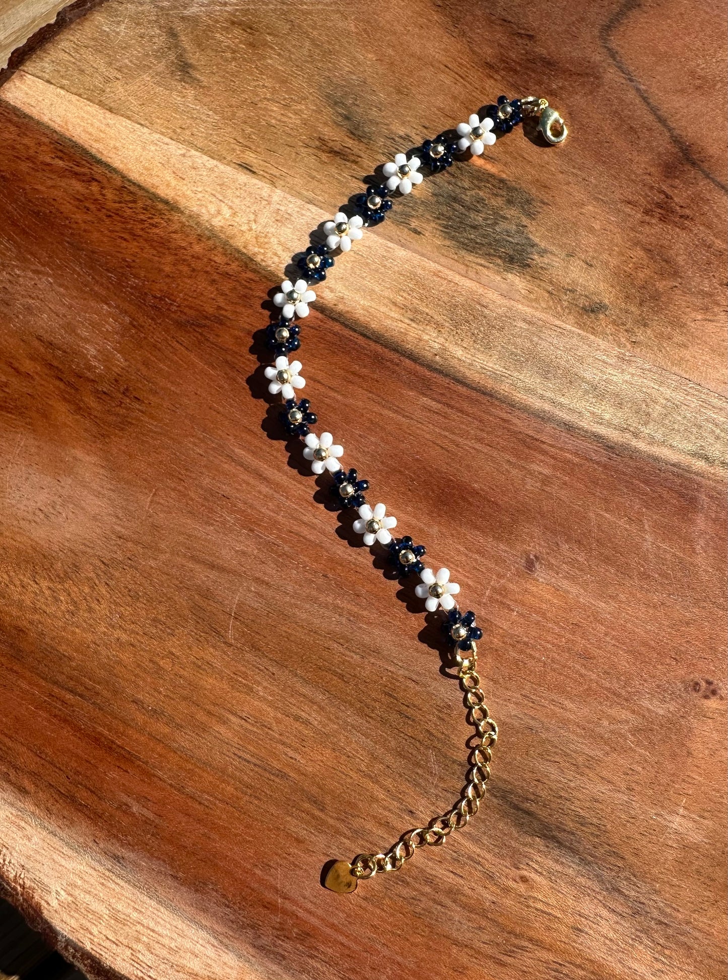 18k gold plated handmade bracelet with glass seed beads made flowers