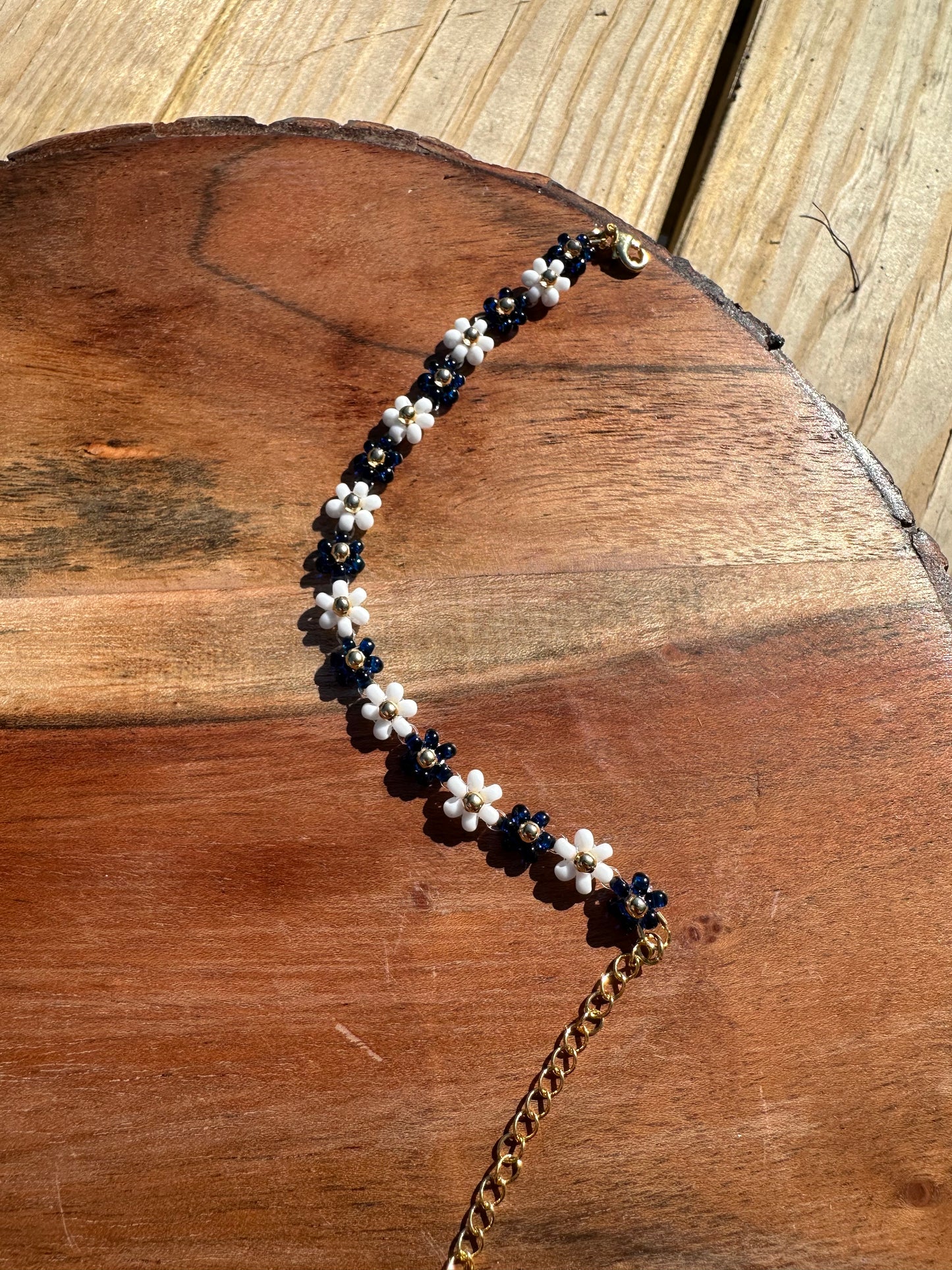 18k gold plated handmade bracelet with glass seed beads made flowers