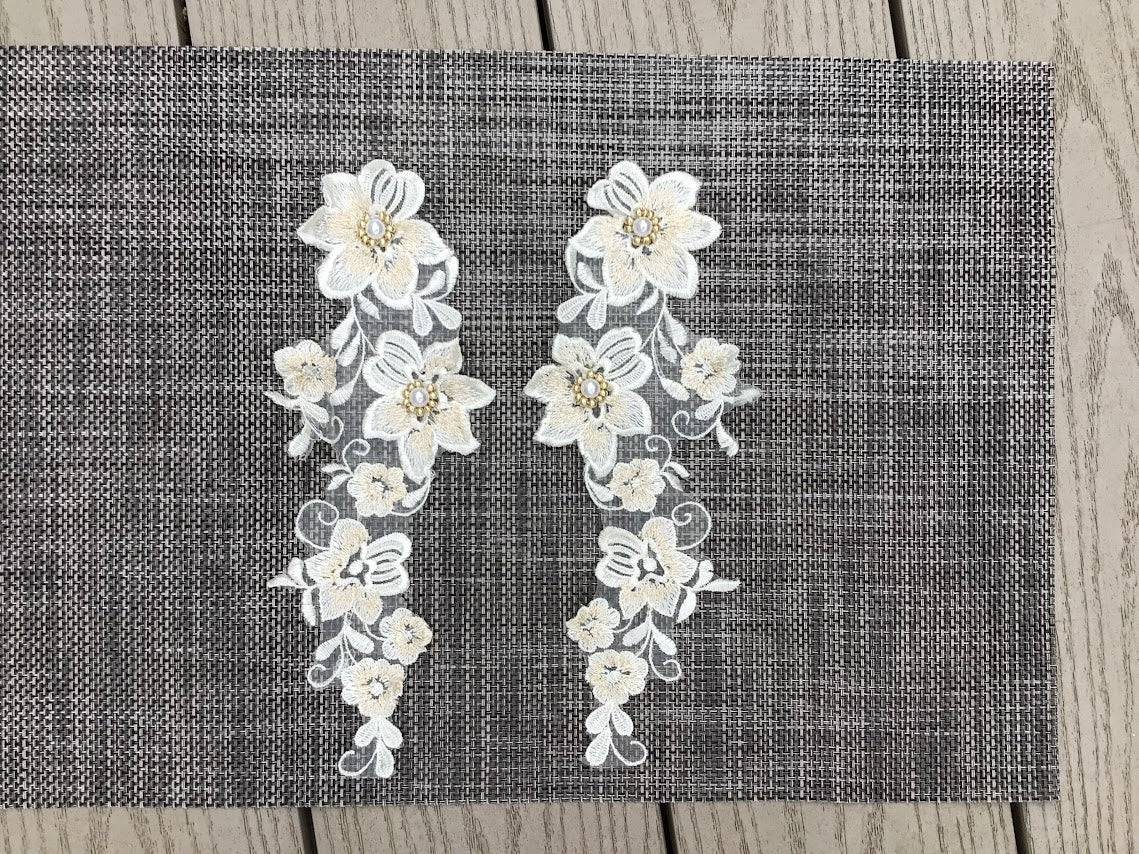 A39 Lace appliques,Ivory Cream, wedding applique, TWO PAIRS Lace appliques, Embroidered Appliques
