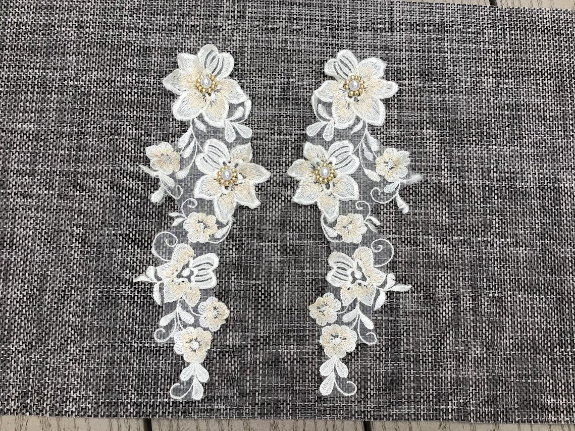 A39 Lace appliques,Ivory Cream, wedding applique, TWO PAIRS Lace appliques, Embroidered Appliques