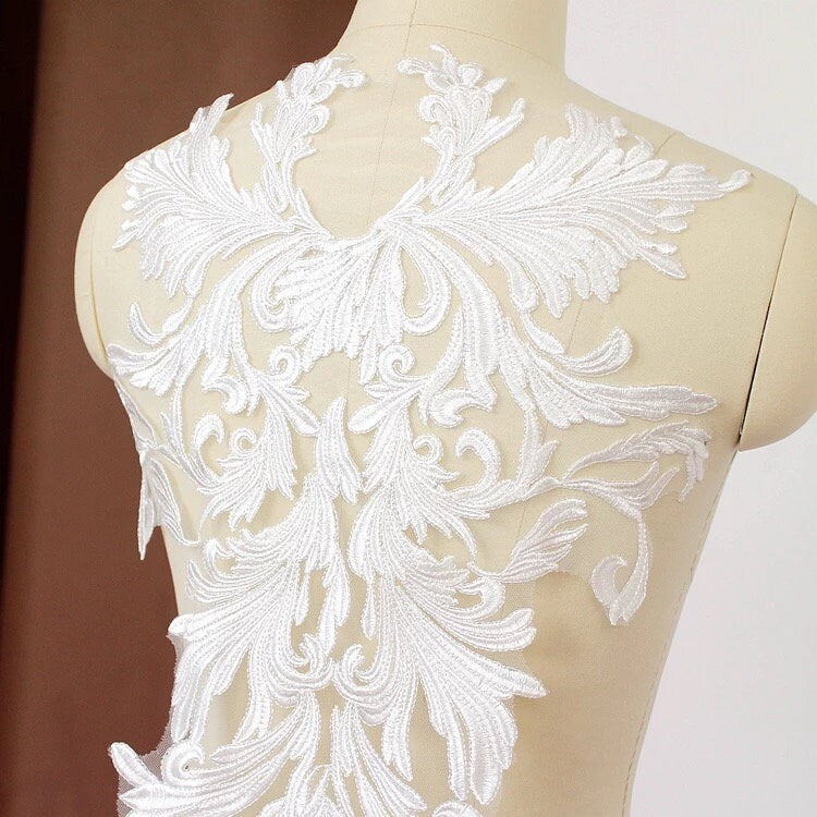 E12 One Piece Off White Color Lace Neckline Trim applique,Wedding Dress applique, Lace Neckline Trim Embroidery Patch size: 23”x14”