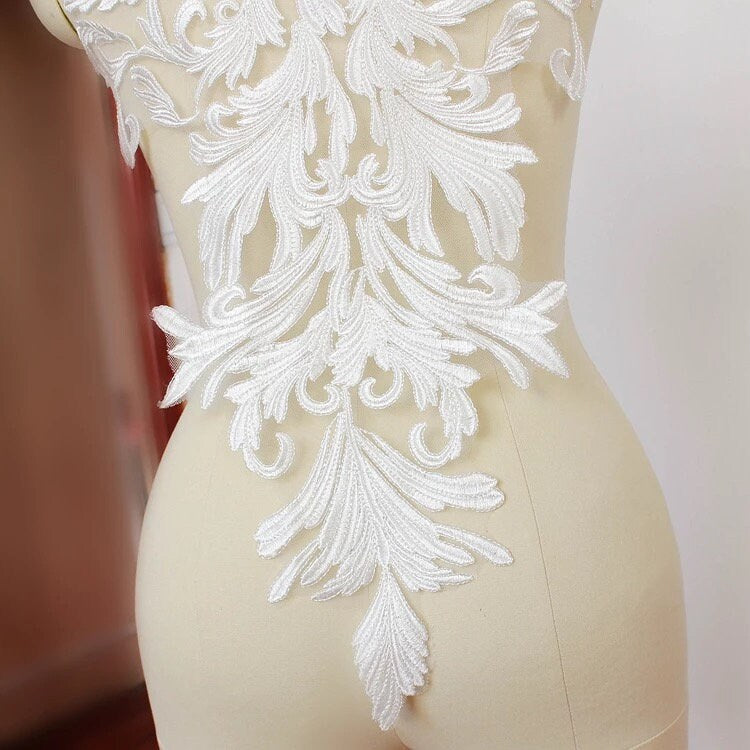 E12 One Piece Off White Color Lace Neckline Trim applique,Wedding Dress applique, Lace Neckline Trim Embroidery Patch size: 23”x14”