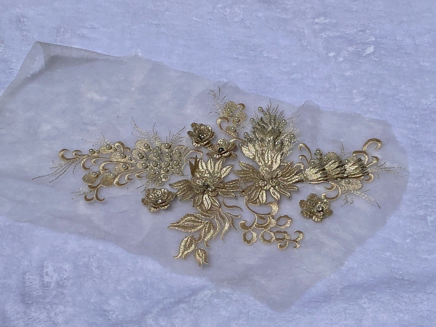 E6 One Piece gold Color Lace Neckline Trim applique,Wedding Dress applique, Lace Neckline Trim Embroidery Patch size: 14” x 8”