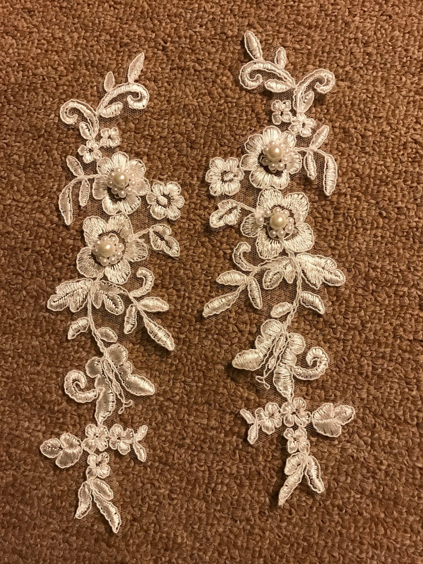 A123 Lace appliques ,wedding applique, TWO PAIRS Lace appliques with beaded,White color, Embroidered Appliques