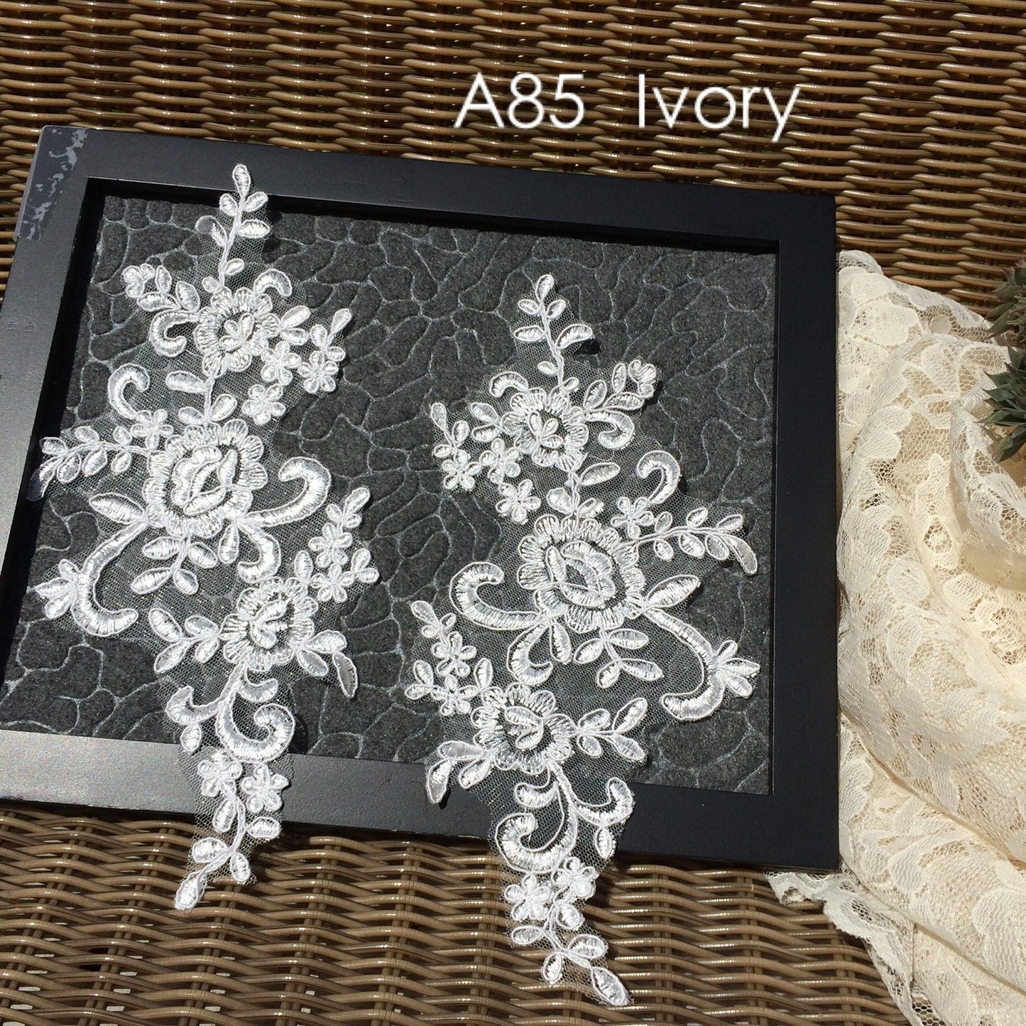 A85 Lace appliques ,wedding applique, Two Pairs Ivory color Lace appliques,9 1/2" length x 5" width Embroidered Appliques
