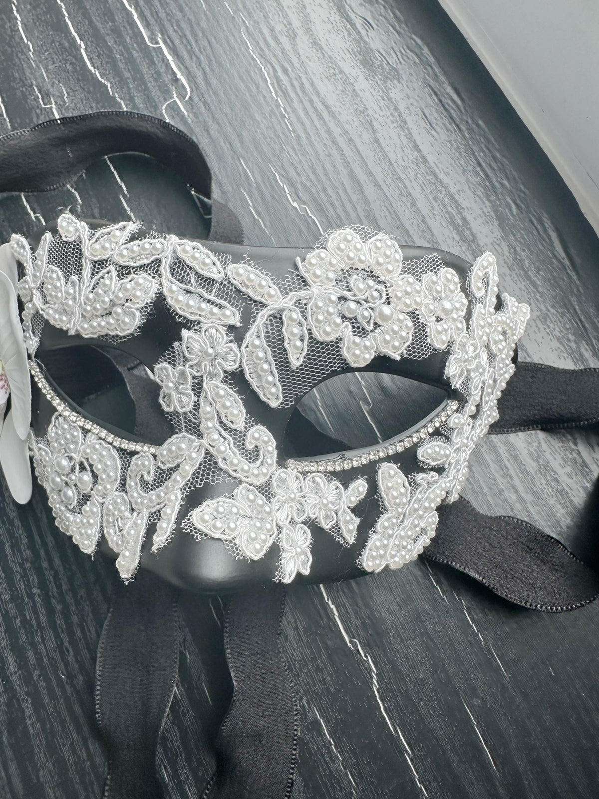 Lace Masquerade Mask: White Orchid with black Venetian Mask and white lace, Mardi Gras Ball (3.15"x7")