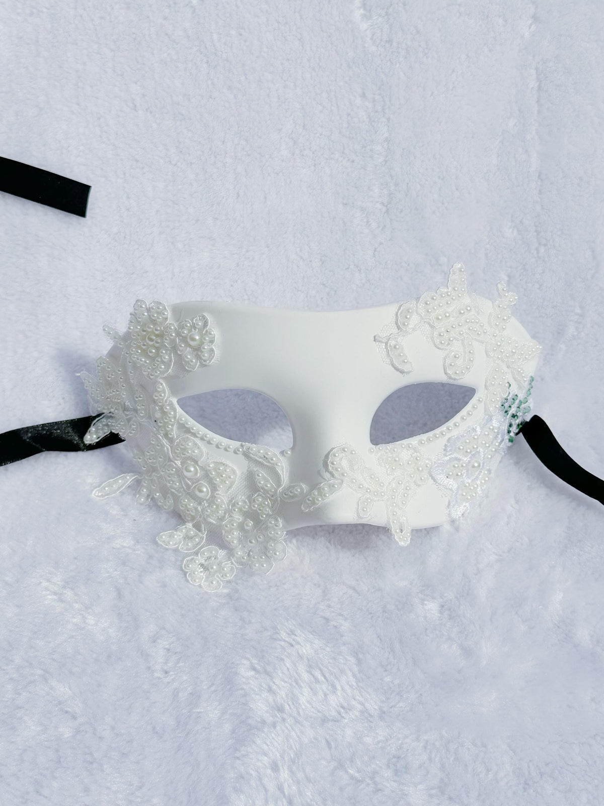 White Venetian Masquerade Mask: Mardi Gras, Halloween Ball (3.15"x7")