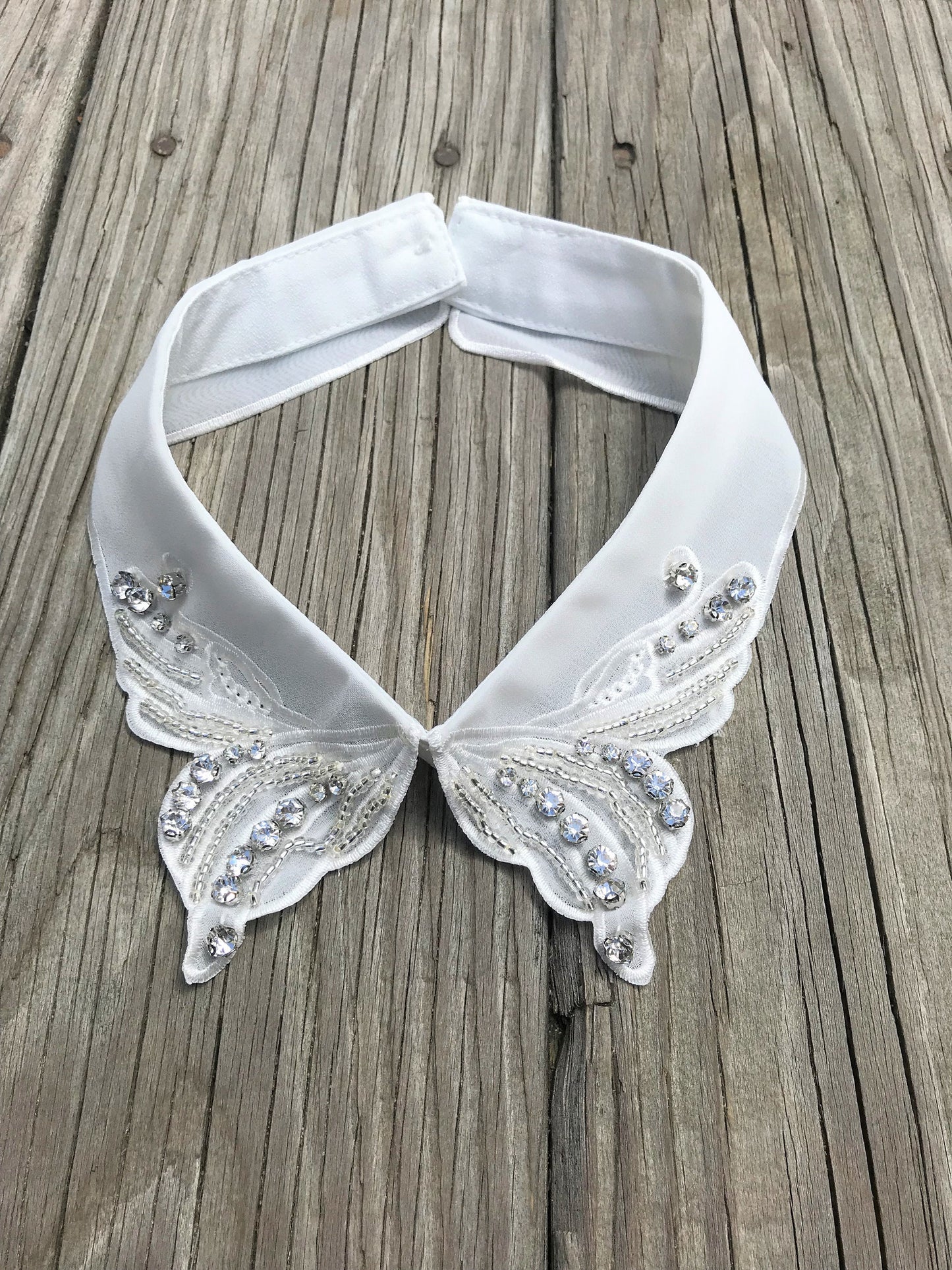 Beaded White False Collar: Vintage Detachable Shirt Collar