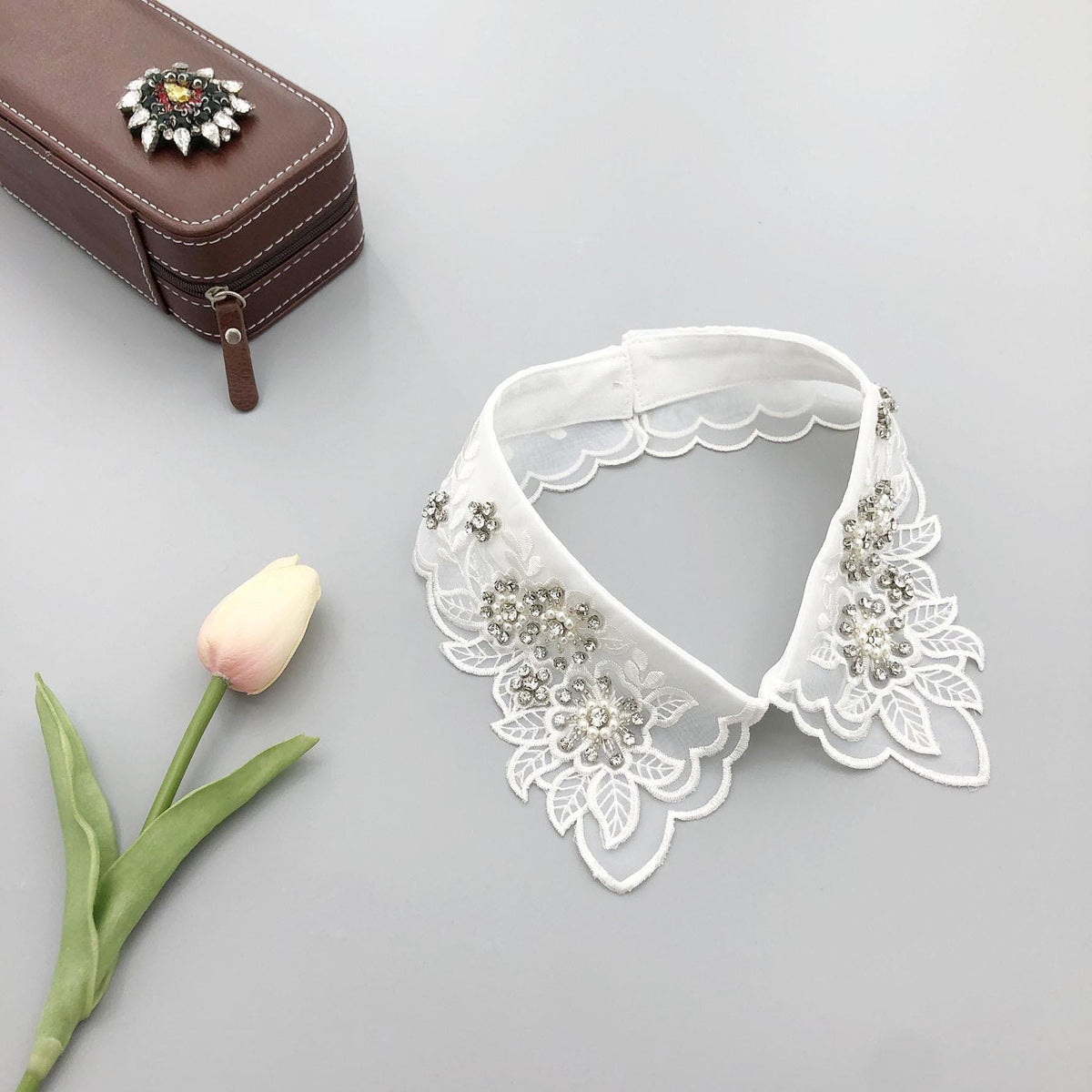 Beaded Lace Detachable Collar: Vintage Style False Collar