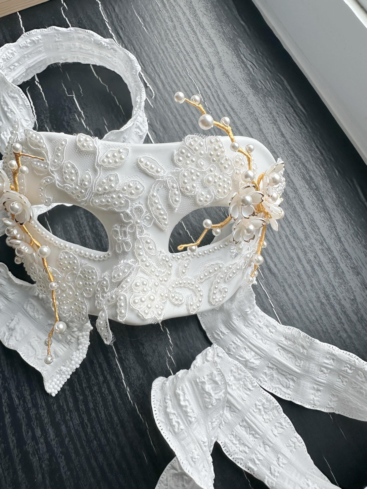 White Venetian Mask,size: (3.15"x7") Handmade White Venetian Mask – Pearl Floral Masquerade Mask, Elegant Costume Mask, Fairy-core, Party