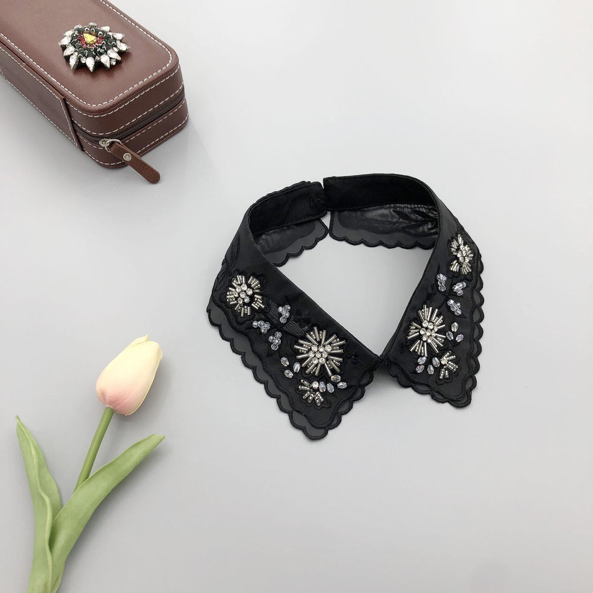 Beaded Detachable Collar: Women's Fashion Lapel