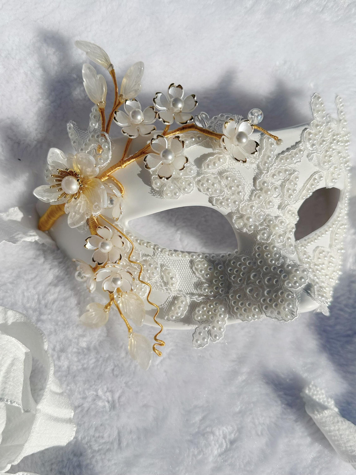 White Venetian Mask,size: (3.15"x7") Handmade White Venetian Mask – Pearl Floral Masquerade Mask, Elegant Costume Mask, Fairy-core, Party
