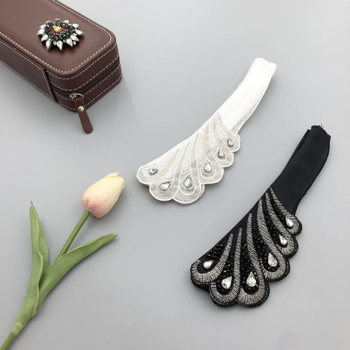 Beaded White Detachable Collar: Women's Fashion Lapel