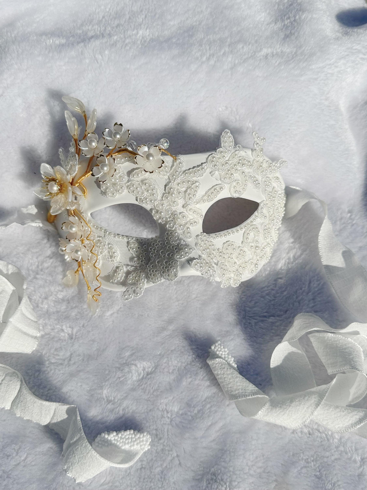 White Venetian Mask,size: (3.15"x7") Handmade White Venetian Mask – Pearl Floral Masquerade Mask, Elegant Costume Mask, Fairy-core, Party