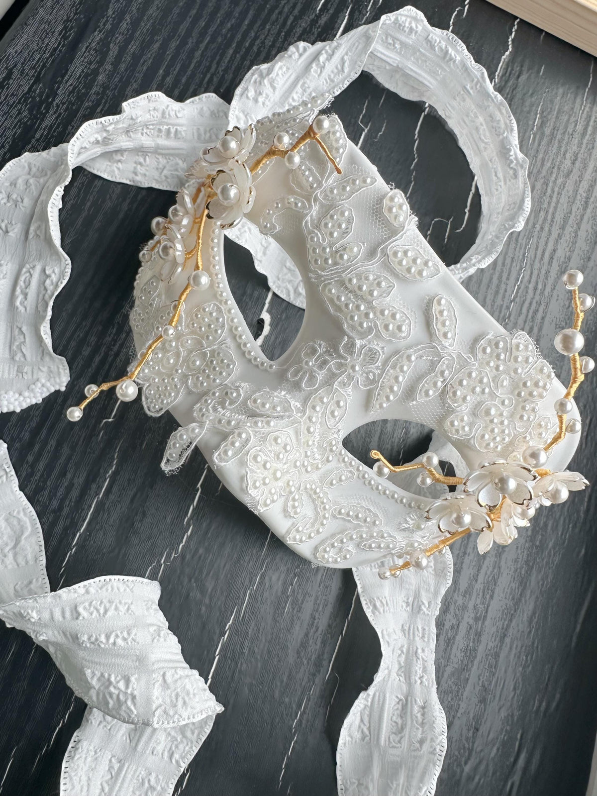 White Venetian Mask,size: (3.15"x7") Handmade White Venetian Mask – Pearl Floral Masquerade Mask, Elegant Costume Mask, Fairy-core, Party