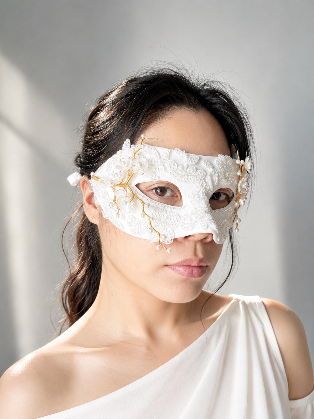White Venetian Mask,size: (3.15"x7") Handmade White Venetian Mask – Pearl Floral Masquerade Mask, Elegant Costume Mask, Fairy-core, Party