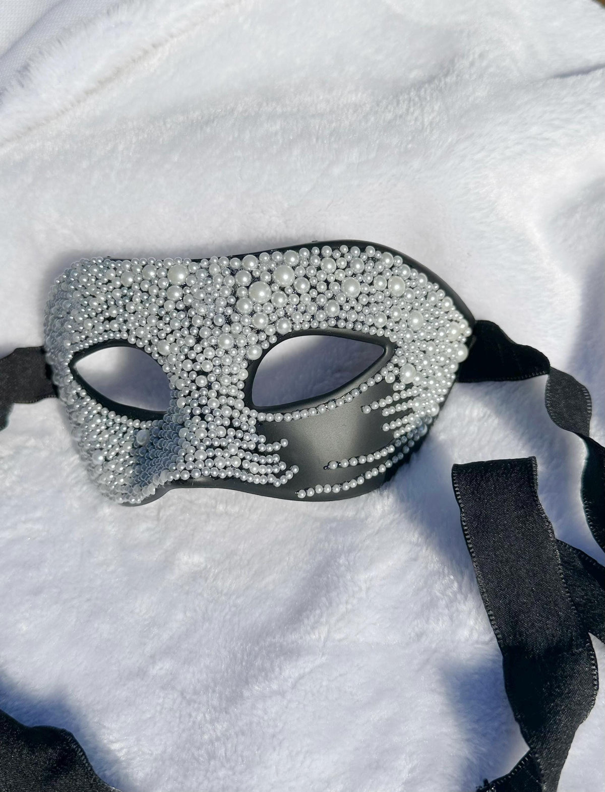 Black Masquerade Mask, Venetian Style Mardi Gras Ball