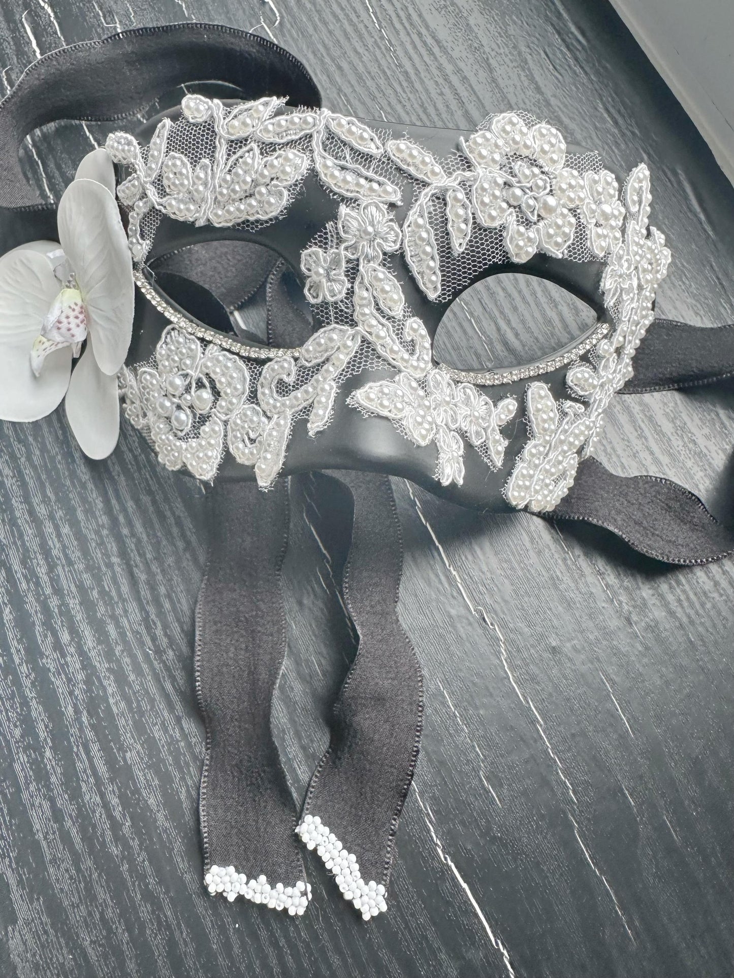 Lace Masquerade Mask: White Orchid with black Venetian Mask and white lace, Mardi Gras Ball (3.15"x7")