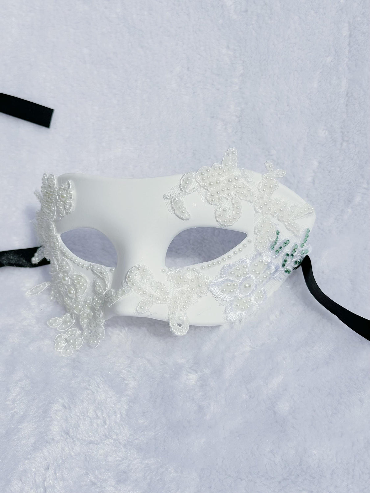 White Venetian Masquerade Mask: Mardi Gras, Halloween Ball (3.15"x7")