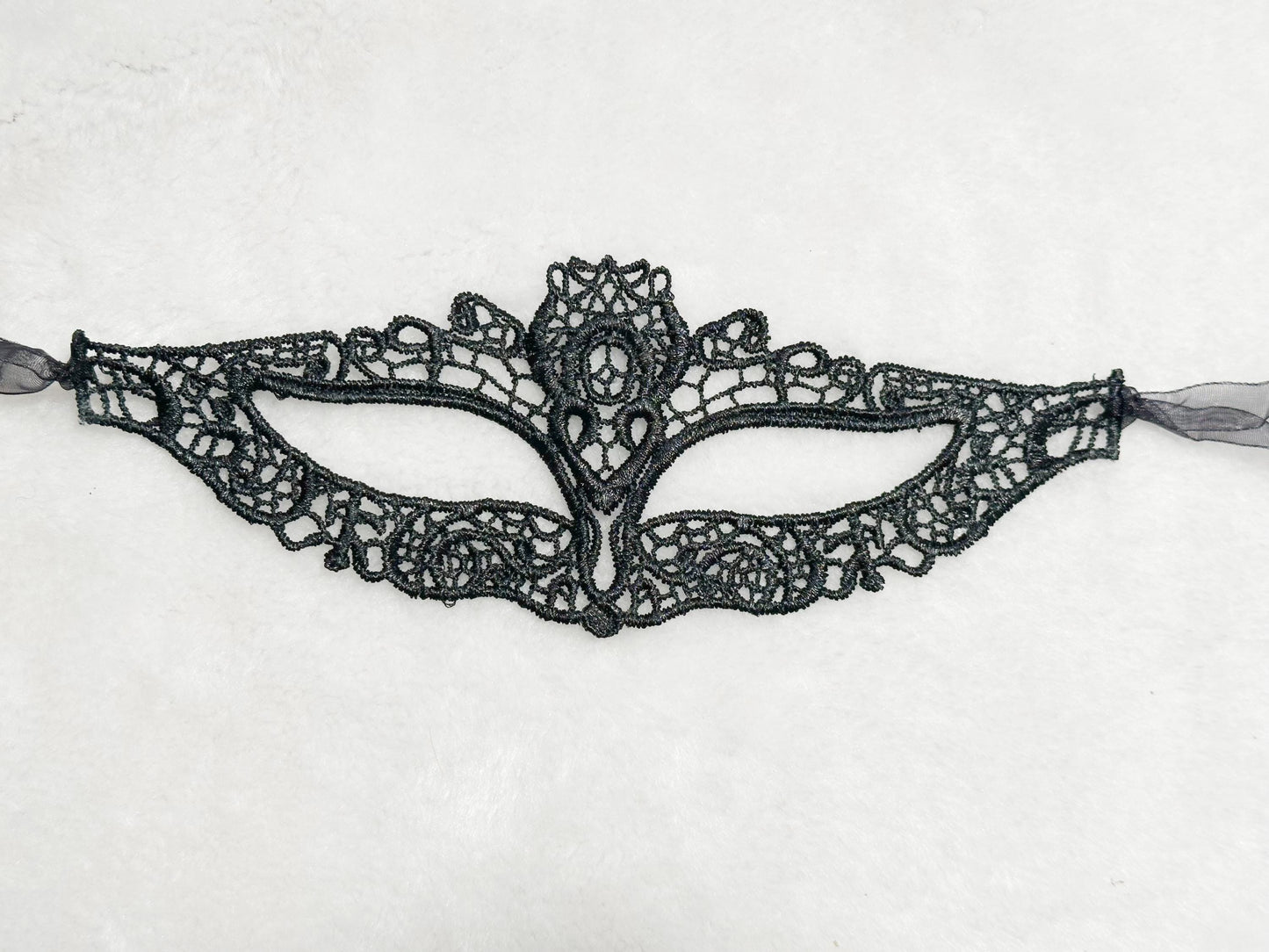 Luxury Masquerade Mask Womens Lace Eye Mask for Ball Proms and Party, Halloween Party( The eyes are larger side)