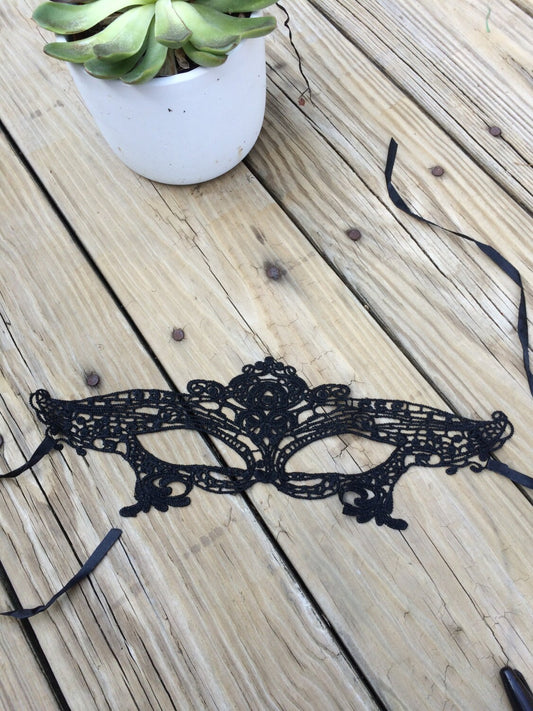 M05  Black soft  Lace Mask, Embroidery, Appliques, Black Mask, Party Mask, Wedding Mask, Halloween Mask